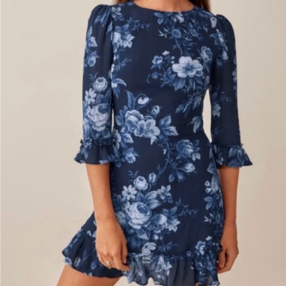 NWT Reformation dress in Lottie size 4